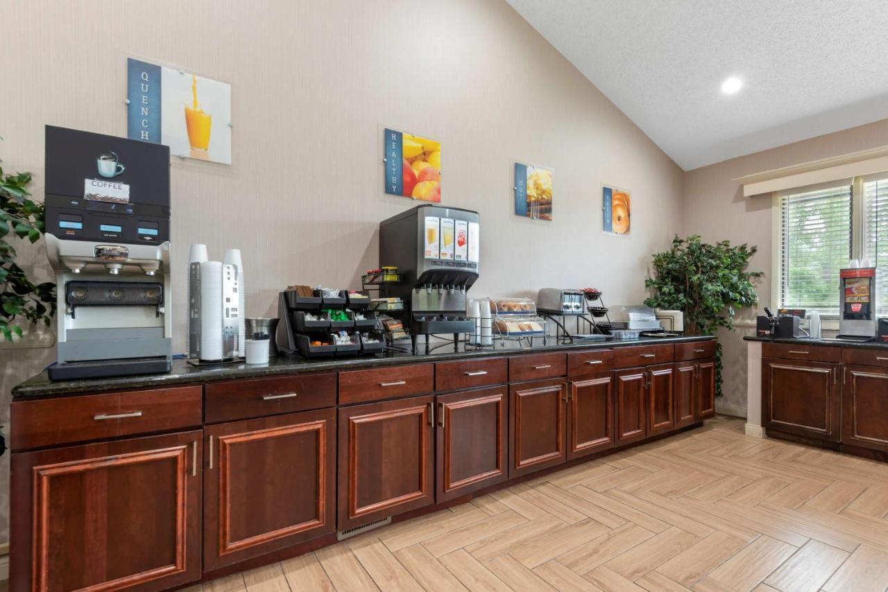 Best Western University Inn Ithaca Extérieur photo