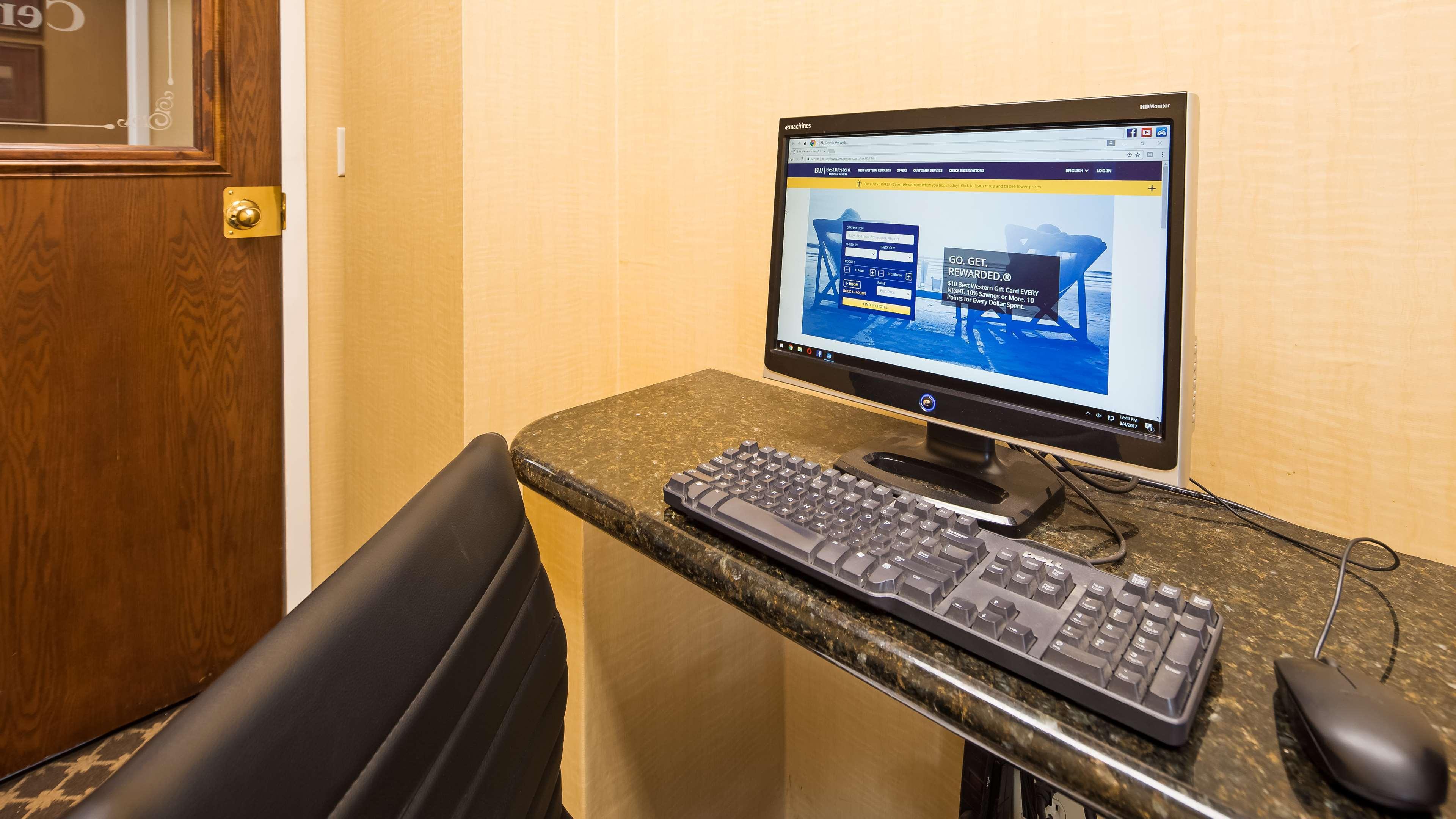 Best Western University Inn Ithaca Extérieur photo