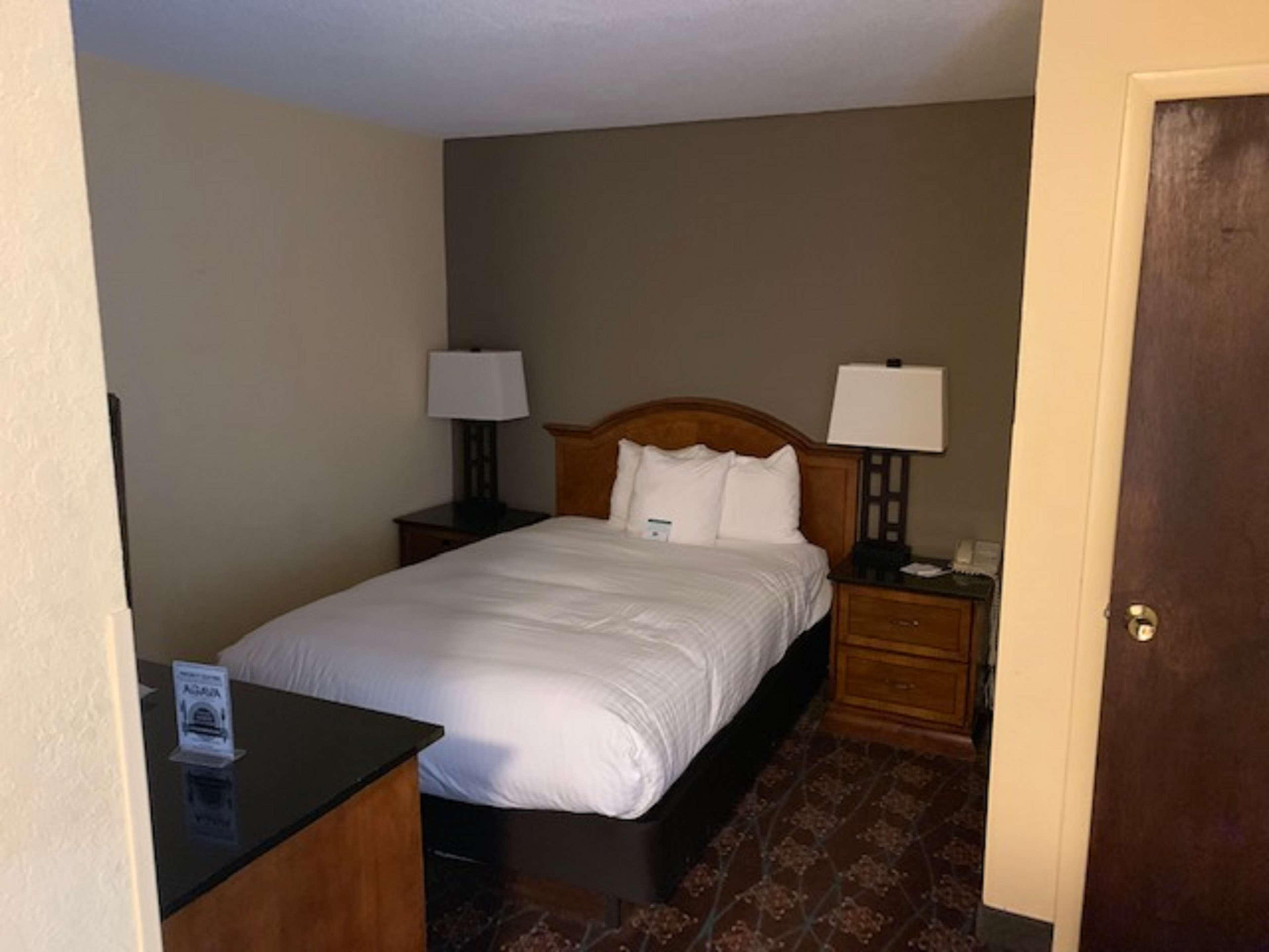 Best Western University Inn Ithaca Extérieur photo