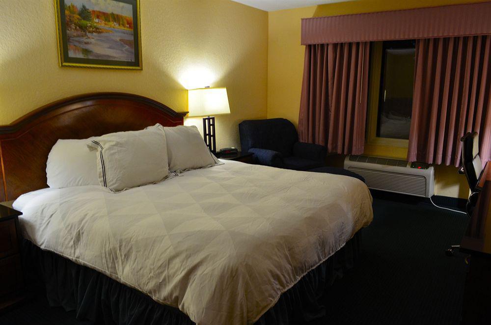 Best Western University Inn Ithaca Extérieur photo